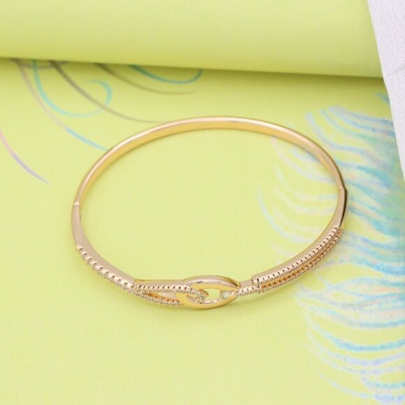 Elegant Rose Gold Bangle with Dainty Diamond Accents, XPBL0563 - Picture 3 of 12